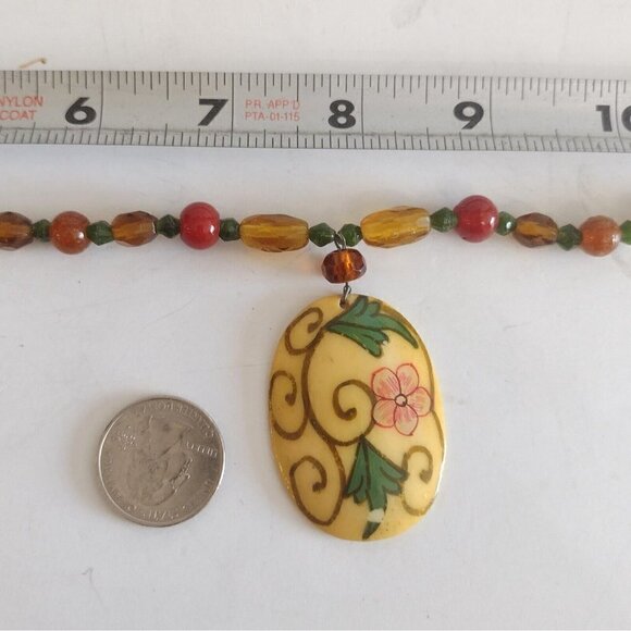 Vintage Heavy Plastic Beaded Necklace W/ Bone? Oval Handpainted Pendant Boho - Picture 8 of 8